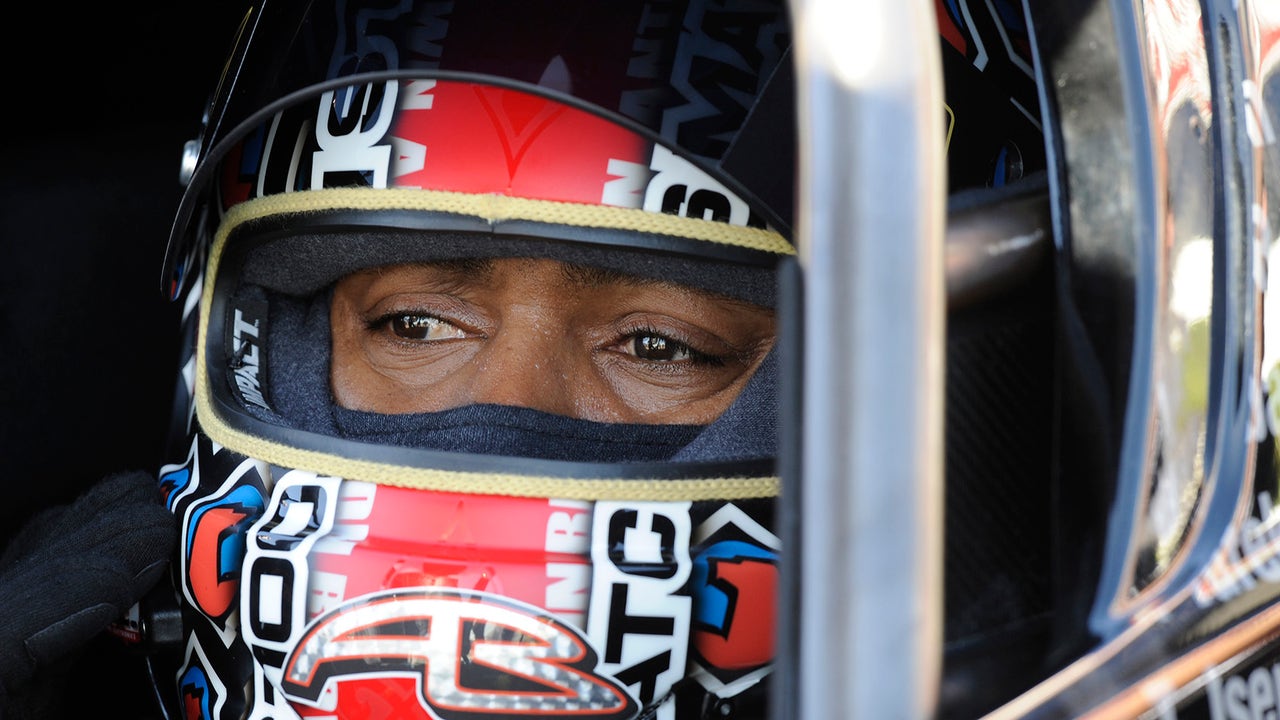 Antron Brown using 10,000 horsepower to create breast cancer awareness
